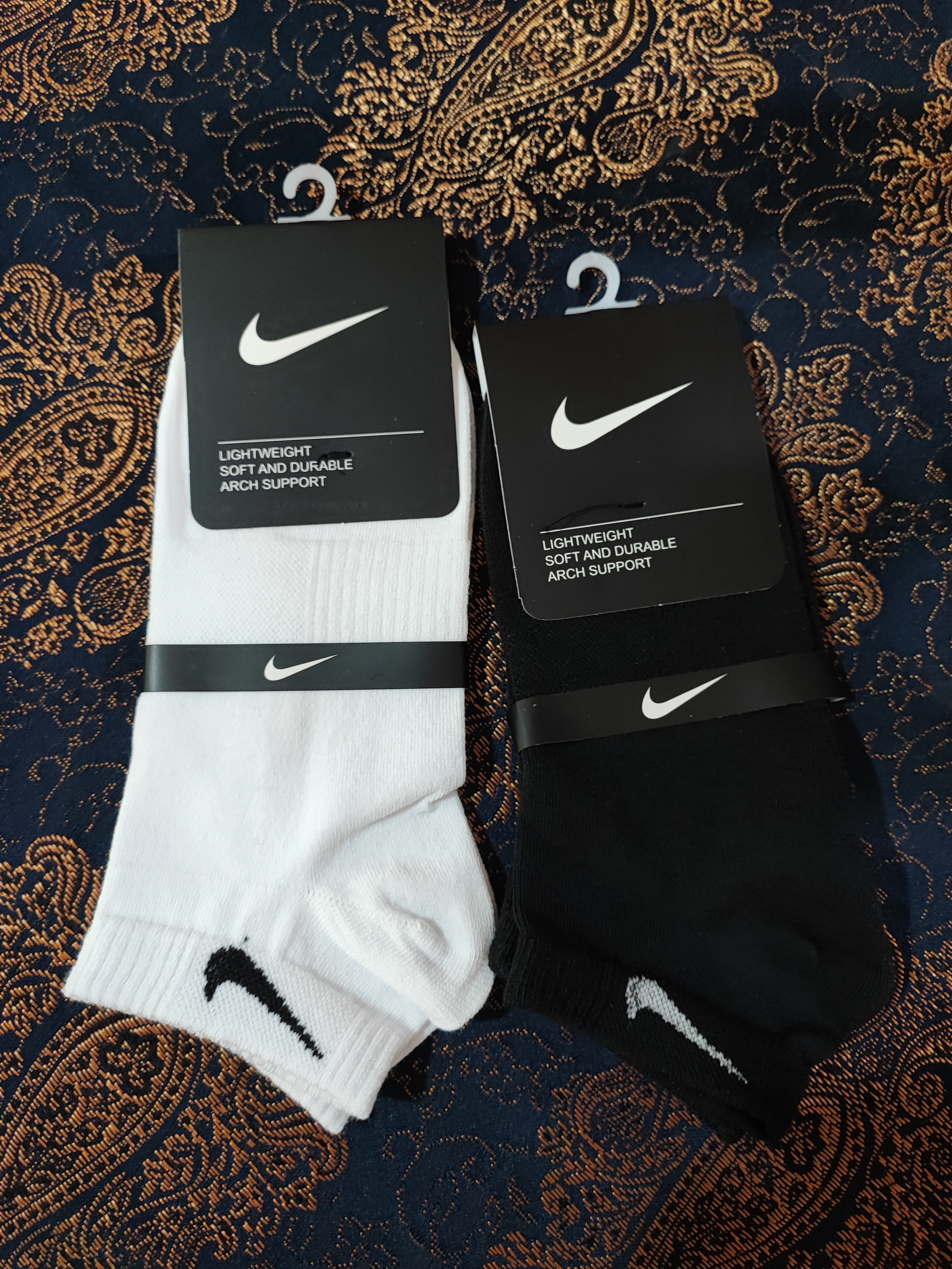 تصویر جوراب نایک 